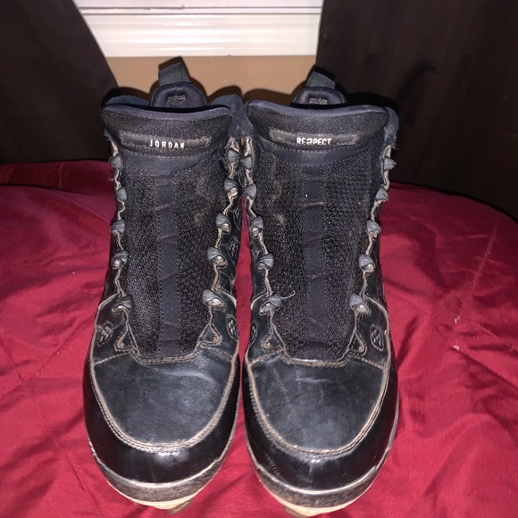 Retro Jordan 9 Cleats - Picture 3 of 5